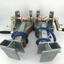 Support pied avant pour...